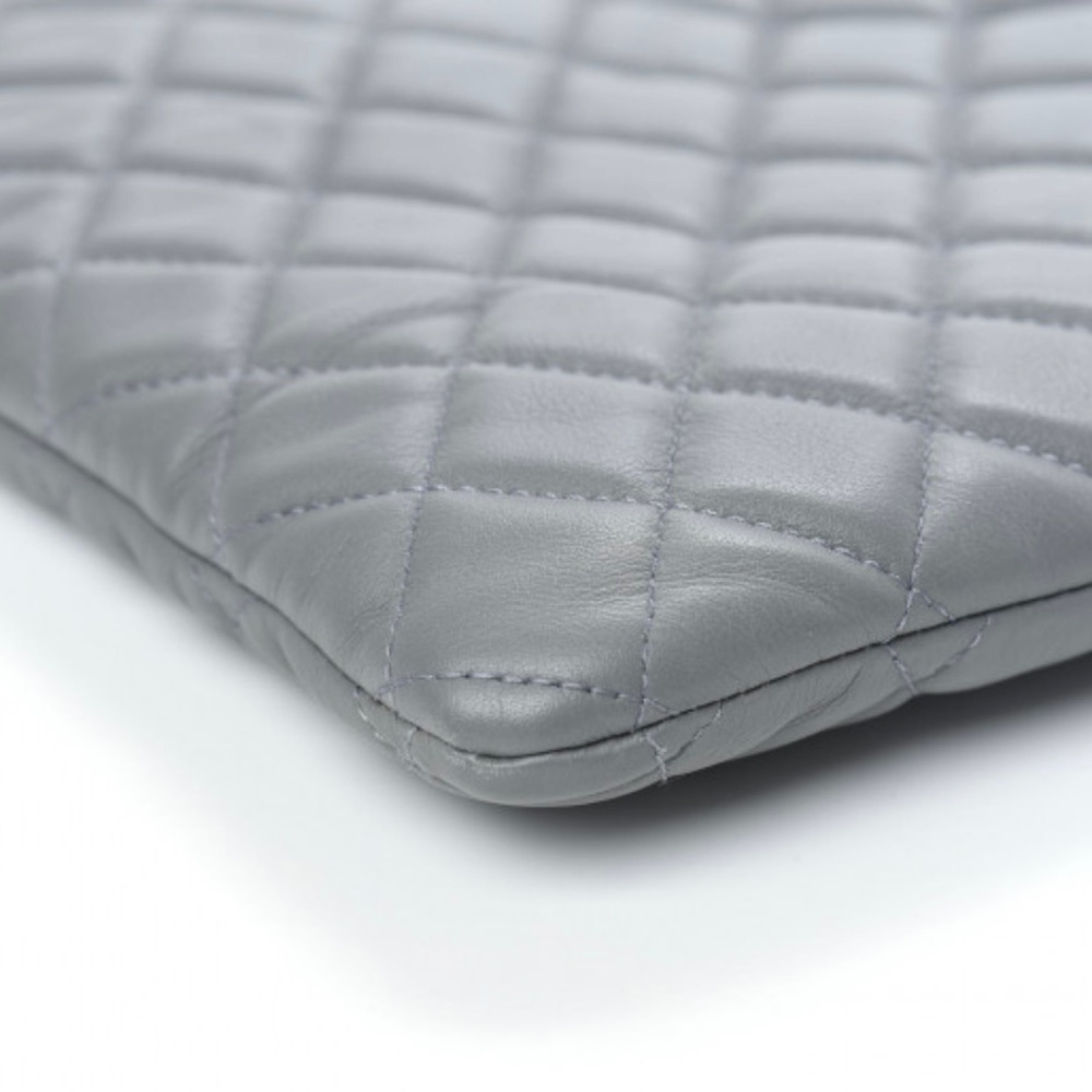 Chanel Boy Large grey O-case Clutch - Picture 9 of 11
